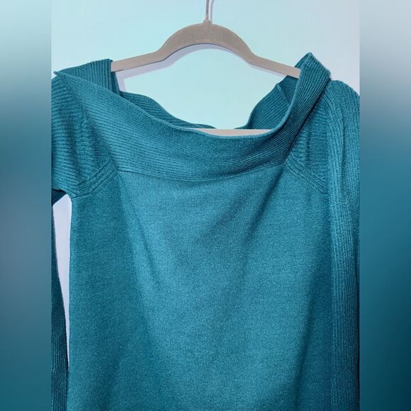 Anthropologie Women’s Green Elise Off The Shoulder Long Sleeved Sweater Small - Picture 2 of 12